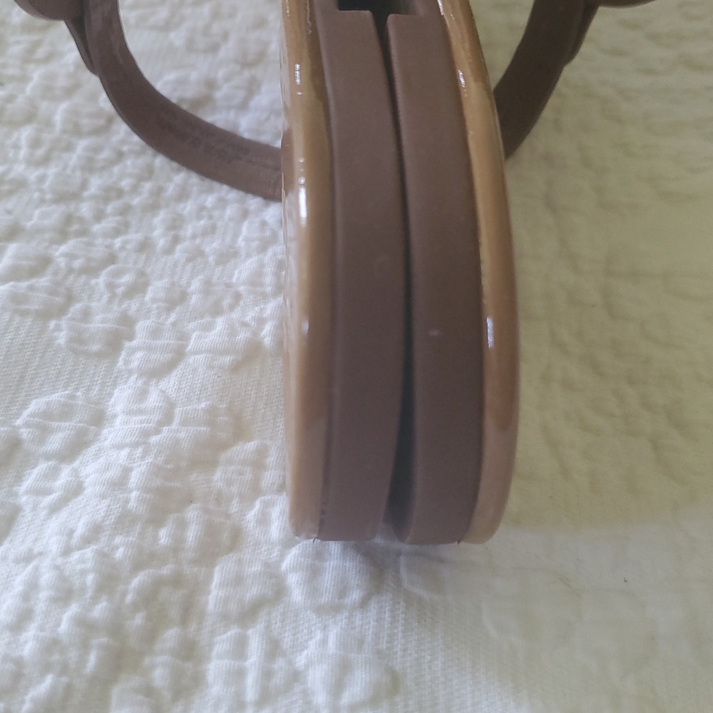 TORY BURCH MILLER SANDALS /SIZE:10 /COLOR:TAN /SHINY - Picture 12 of 14
